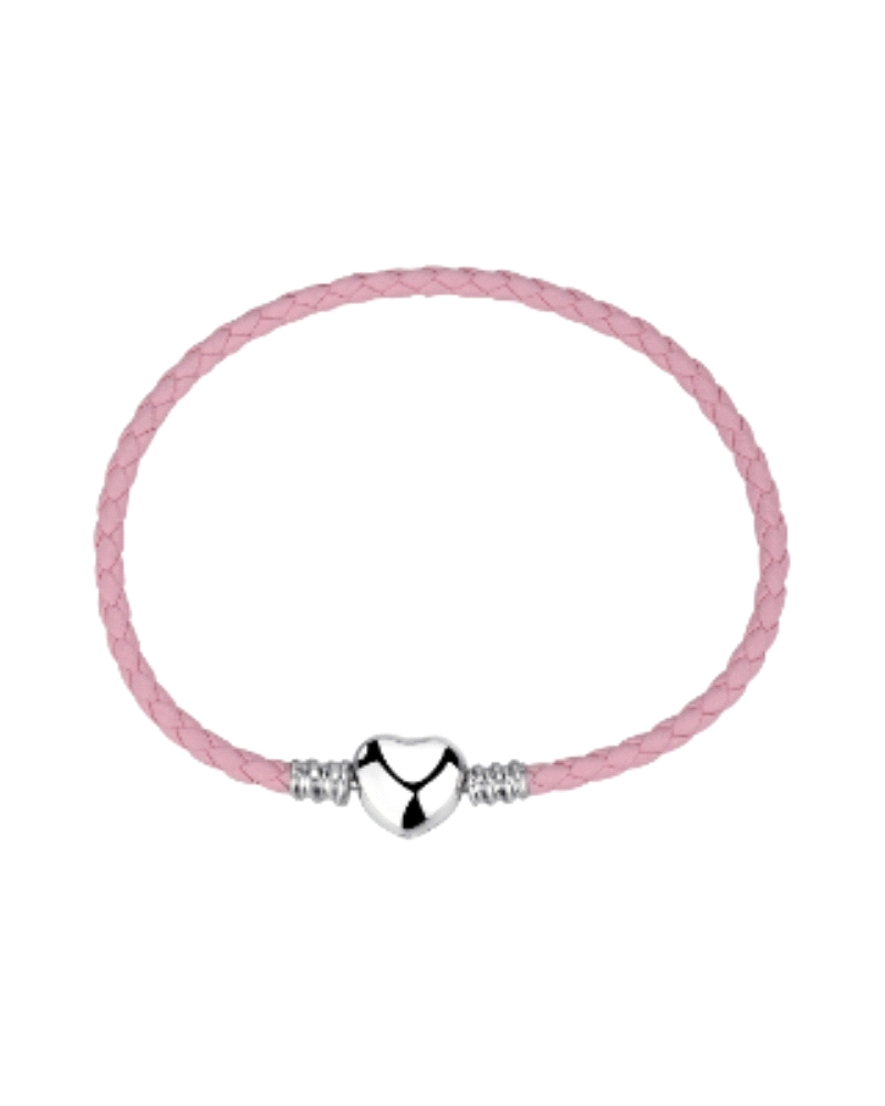 La pulsera trenzada rosa con un cierre en forma de corazón, diseñada para agregarle charms, es una opción encantadora y versátil