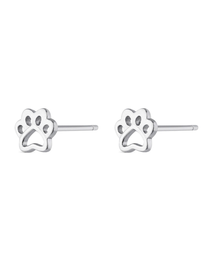 Los pendientes calados de plata con forma de huella de perro son una elección encantadora y emotiva para los amantes de las masc