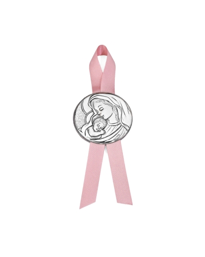 Una medalla de cuna doble virgen con la niña en el regazo, en tono rosa, de 6 cm, con acabado mate y brillo, sería una pieza enc