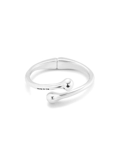 Pulsera rígida de aleación de metales bañados en plata de ley con muelle interior. Joya Made in Spain, elaborada 100% artesanalm