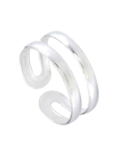 Este anillo de plata oxidada está diseñado para llevarse en la primera o segunda falange, destacando por su diseño abierto de do