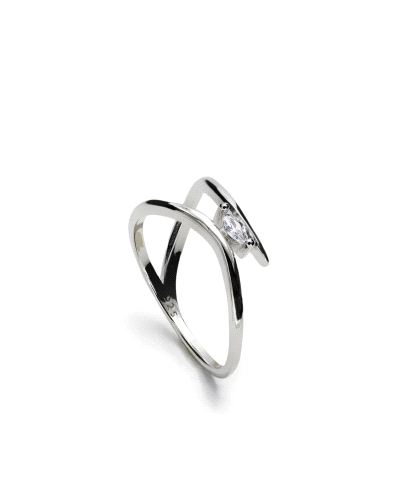 Este anillo fino de plata de ley presenta un diseño elegante y curvilíneo, adornado con circonitas de talla marquesa. Las circon