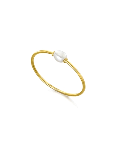 El nuevo anillo de oro con perla rice de la colección SUMMER NIGHTS de LeCarré es una joya que combina elegancia y versatilidad.