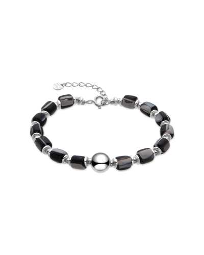 Pulsera elaborada en plata de ley con piedra negra y una plata central.