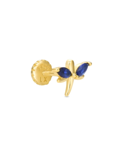 Un piercing de plata de ley con baño de oro amarillo, diseñado en forma de libélula y adornado con circonitas azules. Este diseñ