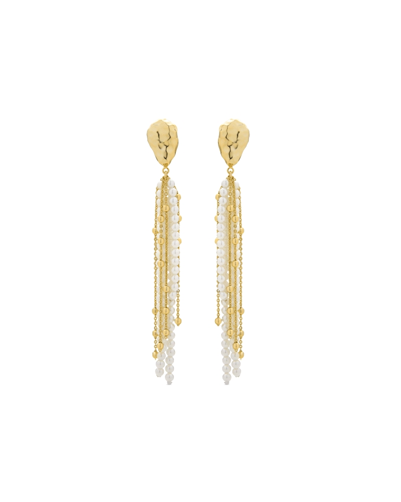 Pendientes acabados en oro amarillo de 18k. El estilo Boho es una estética de espíritu libre que mezcla diferentes culturas y ex