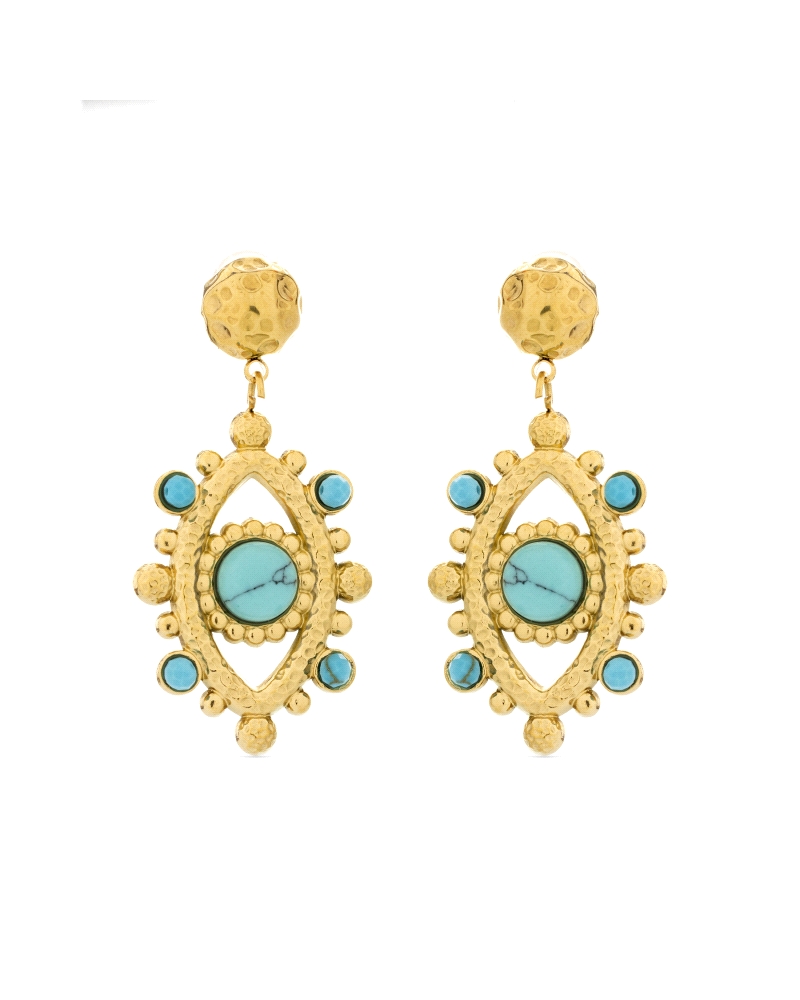 Pendientes acabados en oro amarillo de 18k. El estilo Boho es una estética de espíritu libre que mezcla diferentes culturas y ex