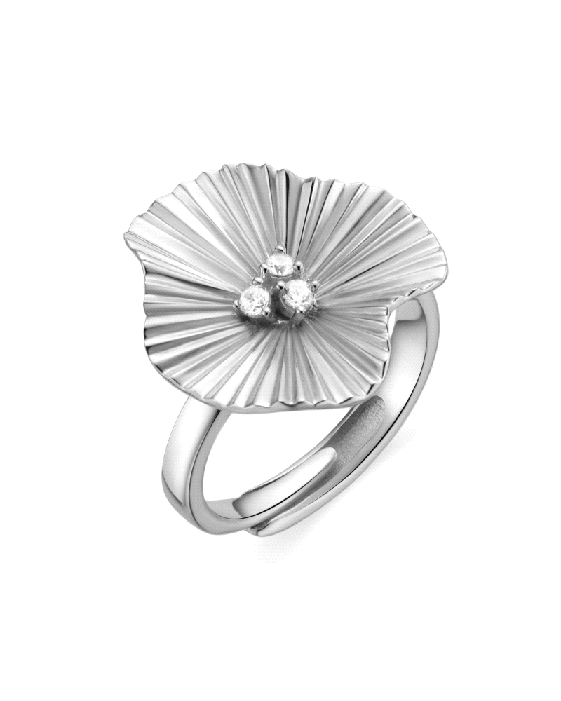 Anillo para mujer de la colección Atelier modelo Suak fabricado en plata de ley en cuya parte superior cuenta con una pieza en f