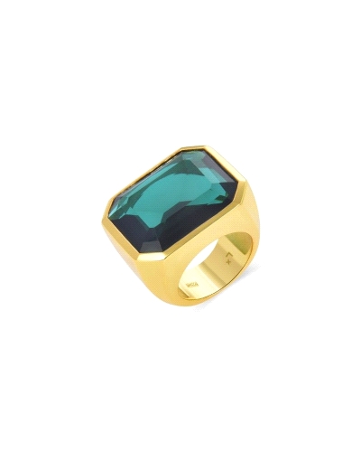 Anillo ancho en plata de 1ª ley dorado en oro amarillo es una joya imponente y elegante, diseñada para destacar con su acabado l