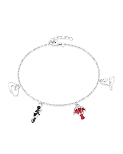 Pulsera "Amor" elaborada en plata de ley, diseñada para celebrar el sentimiento más profundo y significativo: el amor. La pulser