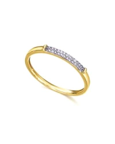 El Anillo de oro amarillo de 18K con pavé de diamantes es una pieza deslumbrante que combina la calidez del oro con el brillo de