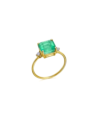 Anillo Le Carré para mujer modelo Green Love fabricado en oro amarillo de 18kt y una colorida piedra de cuarzo esmeralda. Se tra