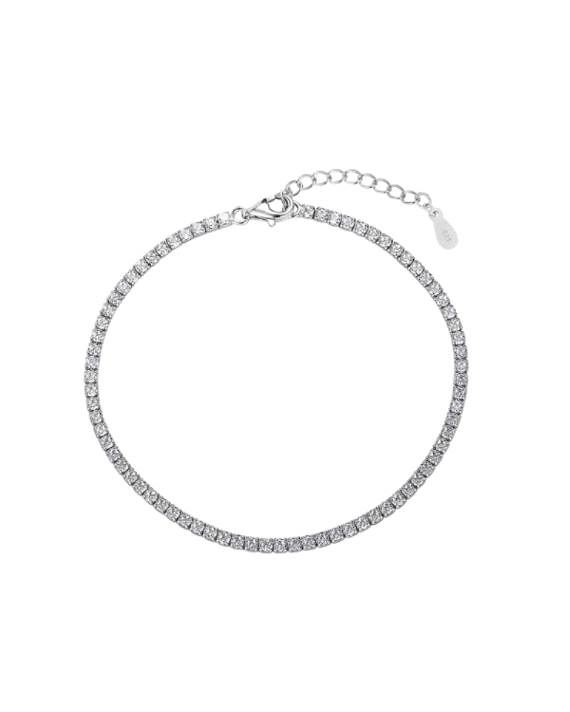 Esta elegante pulsera de plata rodiada está diseñada en un estilo de riviere, engastada con deslumbrantes circonitas de 2 mm suj