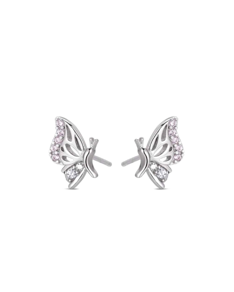 El pendiente de plata rodiada en forma de mariposa, adornado con circonitas rosas de 11 mm, es una joya delicada y encantadora q