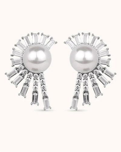 Pendientes en plata de ley 925mls con doble baño de platino y rodio y circonitas EXCELLENCE STAR CUT talladas con los estándares