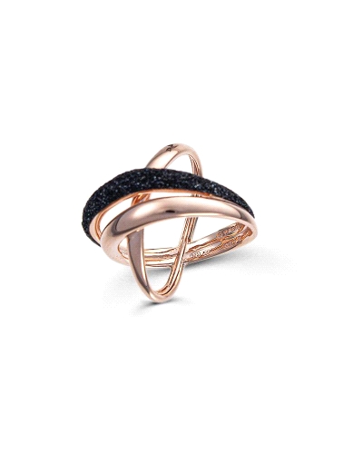 Este anillo de Pesavento es una pieza moderna y elegante, elaborada en plata de alta calidad y bañada en oro rosé, que le otorga
