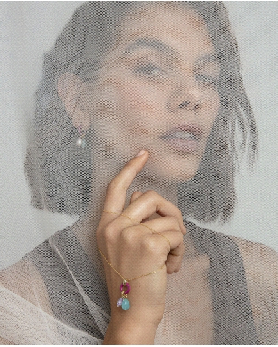 Descubre la armonía entre elegancia y naturaleza con este exclusivo collar de plata de ley 925 de la marca Viceroy. Su diseño de