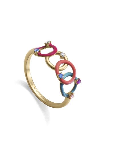 Elegancia con un toque de color. Este anillo de la reconocida marca Viceroy está elaborado en plata de ley 925 y realzado con un