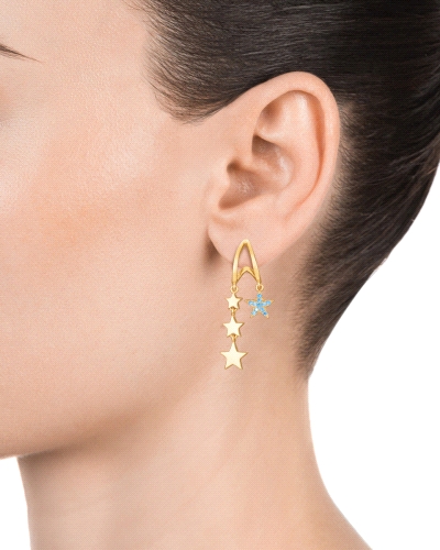 Descubre la sofisticación con nuestros pendientes de plata de ley con baño de oro y estrellas de colores. Perfecto para añadir u