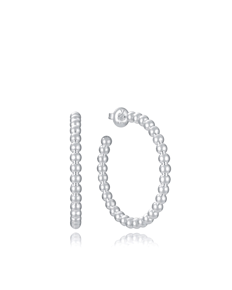 Pendientes de Viceroy de aro abierto de acero chapado en plata 999 de la colección de Laura Escanes. Destacan por su diseño de b