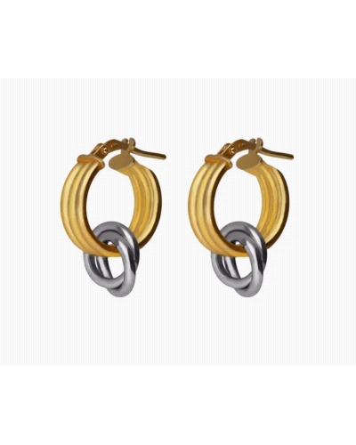 Pendientes de aro de Plata de Ley bañada en Oro de 18kt y Rodio. Tamaño del motivo de 0,4cm y diámetro del aro de 1,4cm en forma