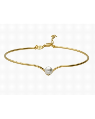 Brazalete de Plata de Ley bañada en Oro de 18kt con perla. Tamaño motivo: 6mm de la colección Solene.