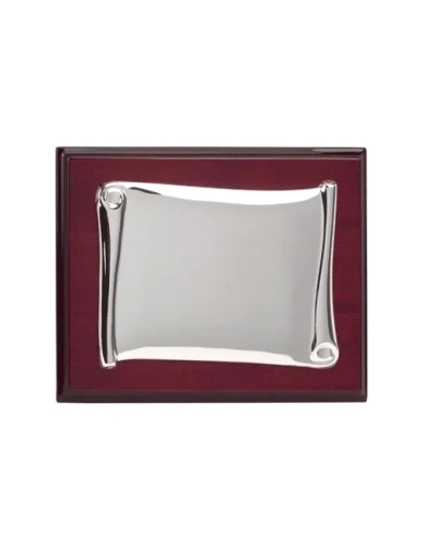 Placa Homenaje Madera-Alpaca 27,8x20,5cm P-4002/2A Pergamino Brillo. Placa de homenaje fabricada en madera y alpaca. Diseño de p