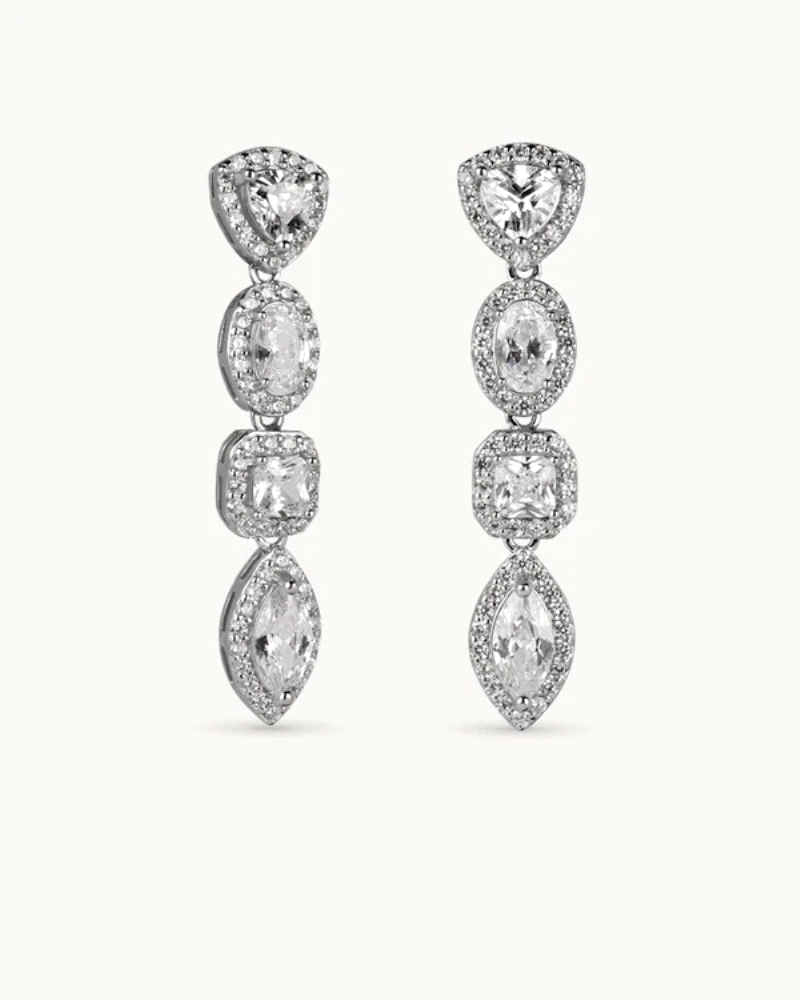 Pendientes en plata de ley 925mls con doble baño de platino y rodio y circonitas EXCELLENCE STAR CUT talladas con los estándares