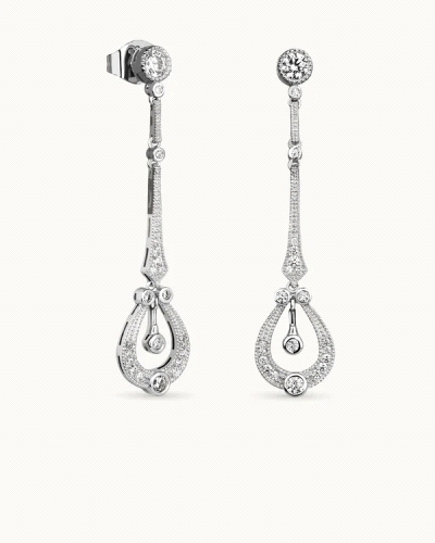 Pendientes en plata de ley 925mls con doble baño de platino y rodio y circonitas EXCELLENCE STAR CUT talladas con los estándares