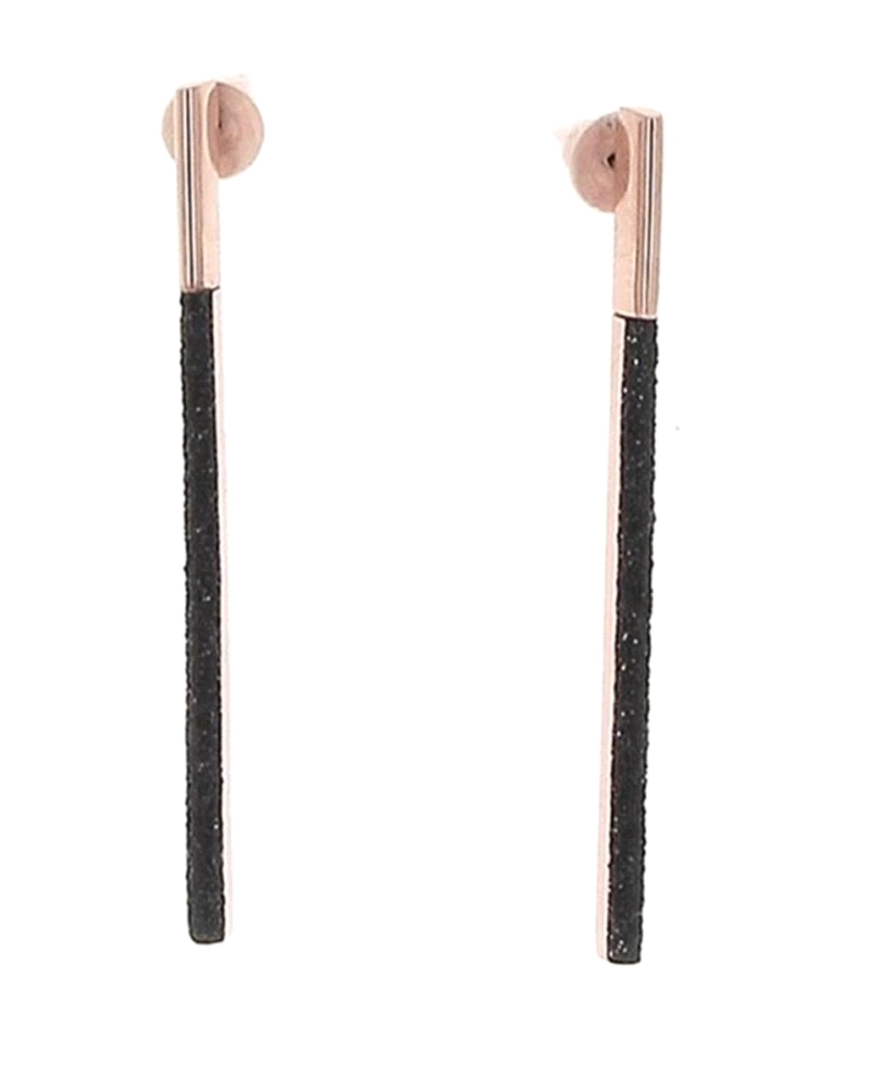 Pendientes de plata y polvere di sogni de color rosa y negro.