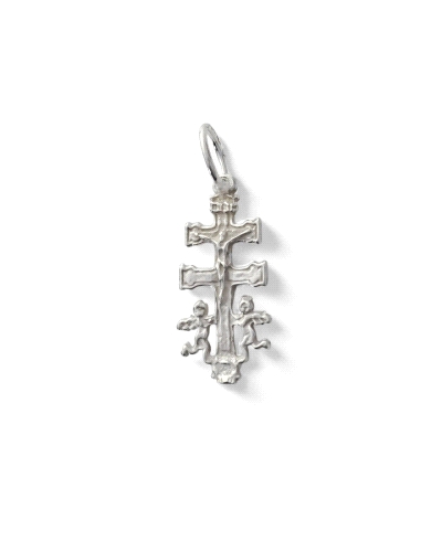 Colgante de plata de ley 925 con cruz de Caravaca ( 21mm x 11mm ).